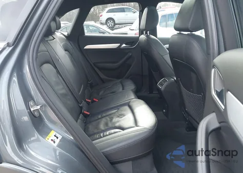 2015 Audi Q3 2.0T Premium Plus z USA, uszkodzony, nr VIN WA1EFCFS1FR005415